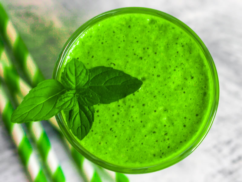 Smoothie od ananasa i kelja