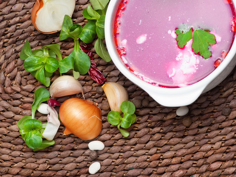 Juha od crvenog kupusa