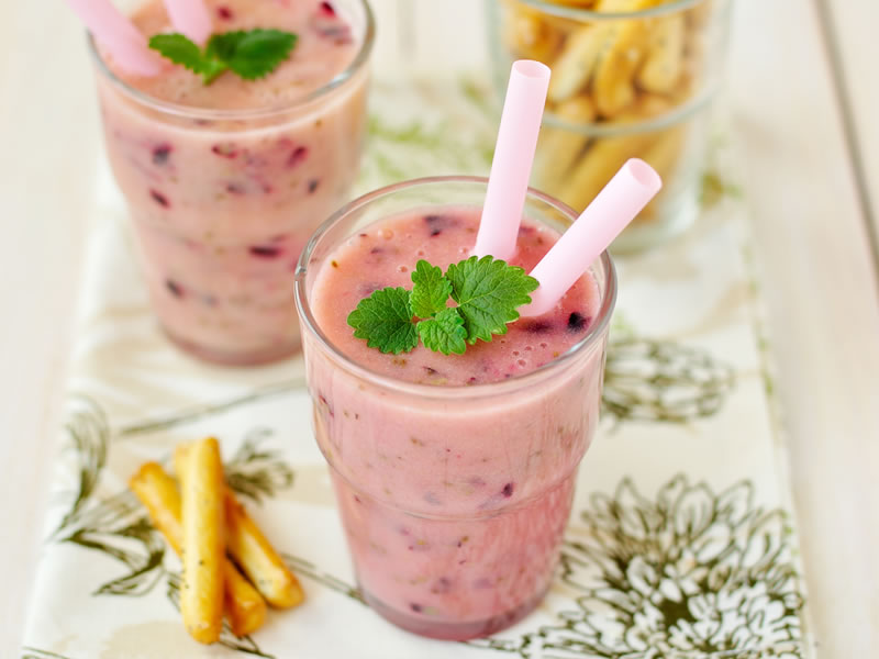 Proteinski smoothie od tofua i brusnica