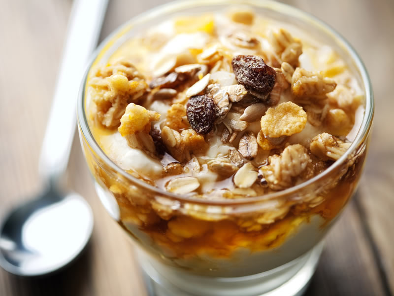 Zobene pahuljice s orasima, jabukama i medom