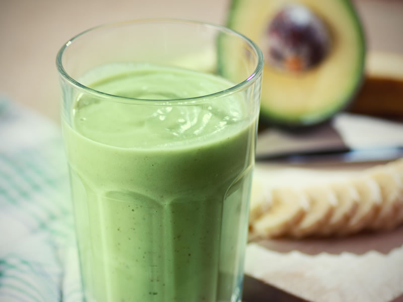 Smoothie od avokada i špinata