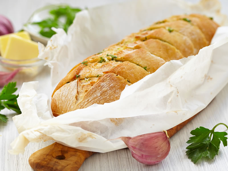 Kruh od češnjaka i ružmarina