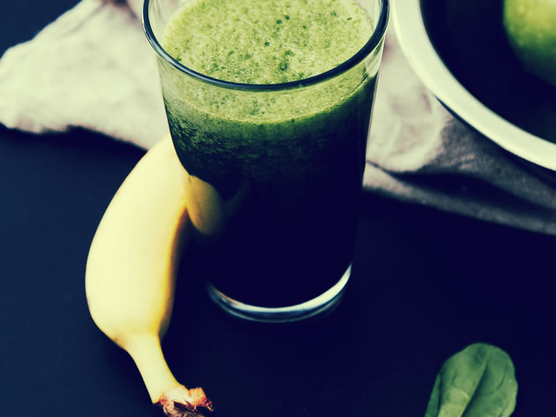 Smoothie od badema i špinata