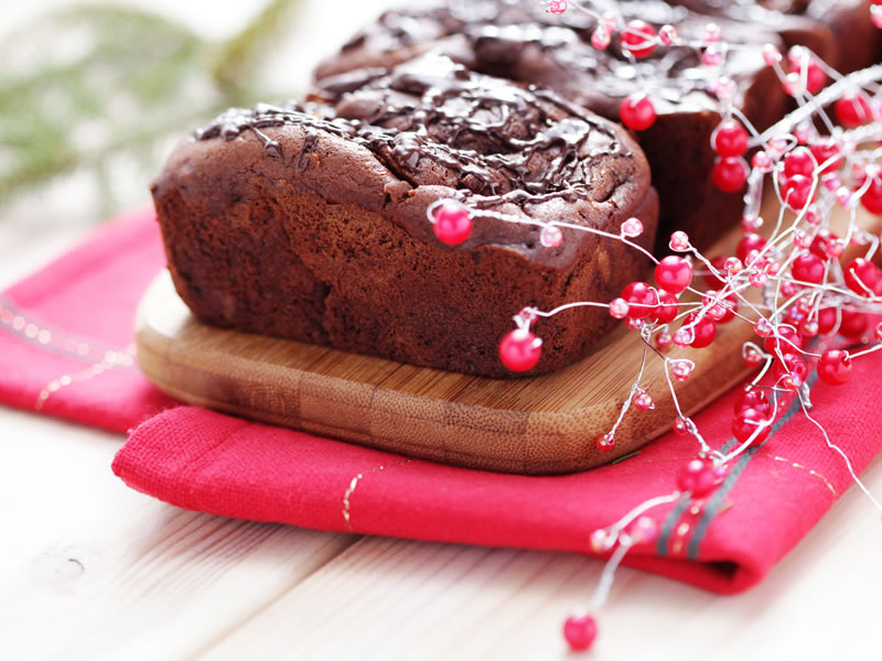 Kolač od banane i čokolade sa čokoladnom glazurom