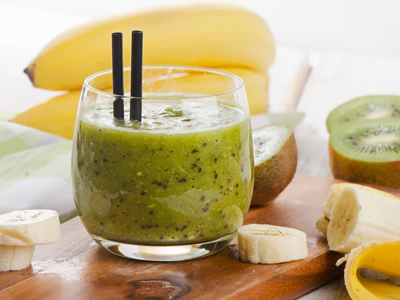 Smoothie od đumbira, banane i špinata