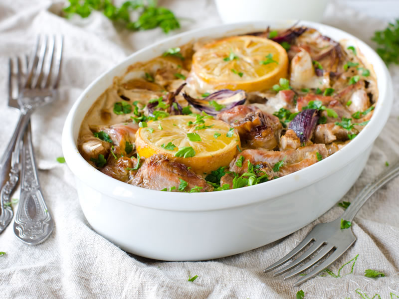 Piletina s brokulom i indijskim oraščićima