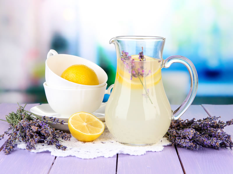 Napitak od đumbira i lavande