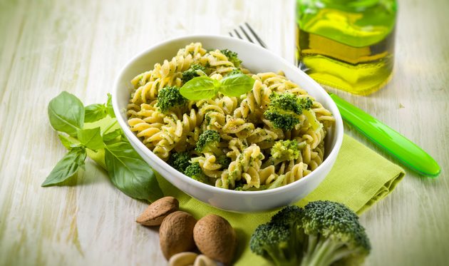 Tjestenina s brokulom i parmezanom