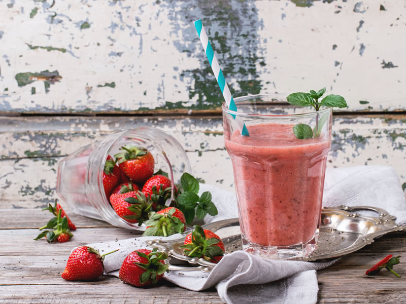 Smoothie od jagoda, indijskih oraščića i cimeta