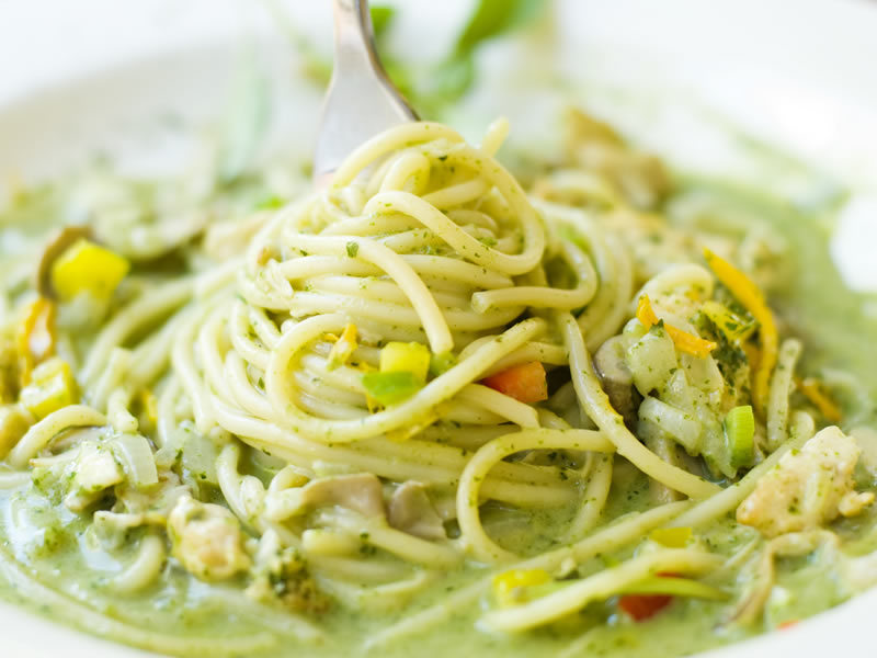 Tjestenina s piletinom i tikvicama