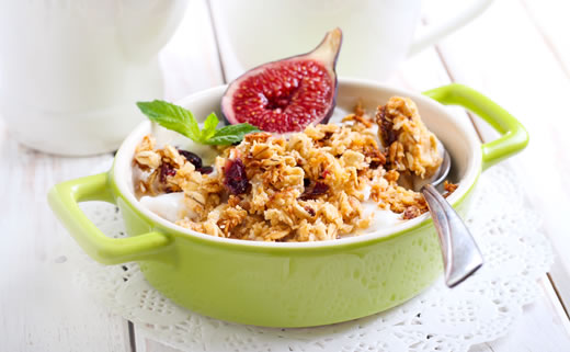 Zobene pahuljice sa smokvama i brusnicama