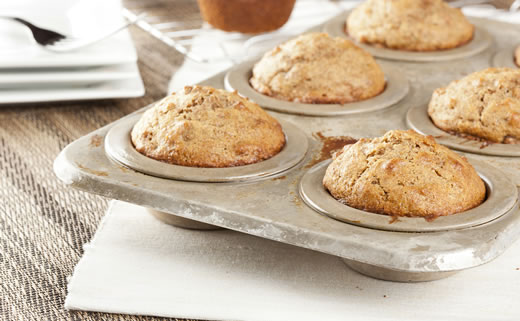 Muffini od zobenih pahuljica, jabuka i oraha