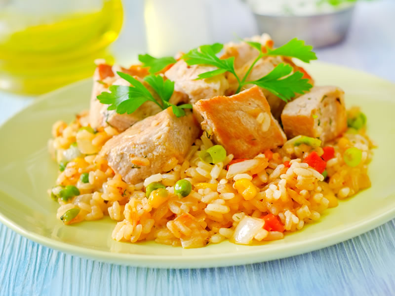 Kremasta riža s kokosom, piletinom i đumbirom