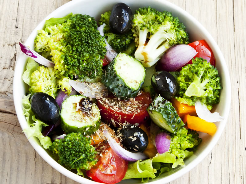 Salata od cvjetače, grožđa i cheddara