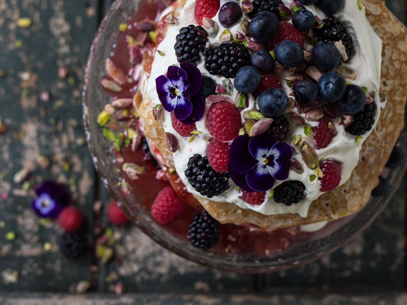Palačinke sa šumskim voćem