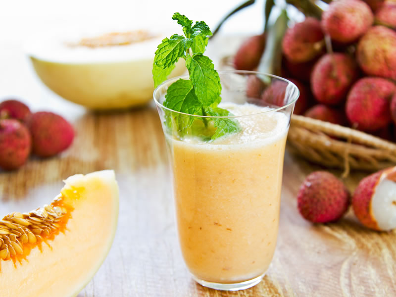 Smoothie od dinje i breskve