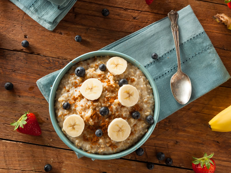 Zobene pahuljice s jagodama i bananom