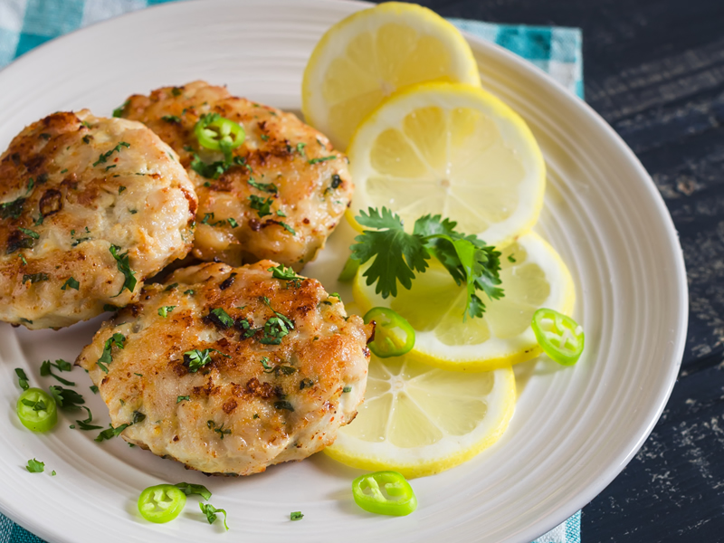 Pljeskavice od špinata, puretine i feta sira