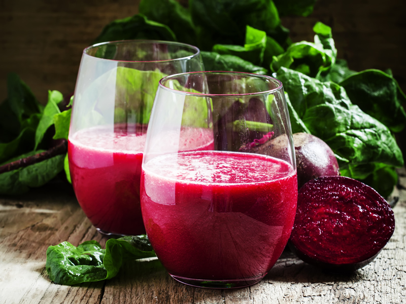 Crveni smoothie sa đumbirom