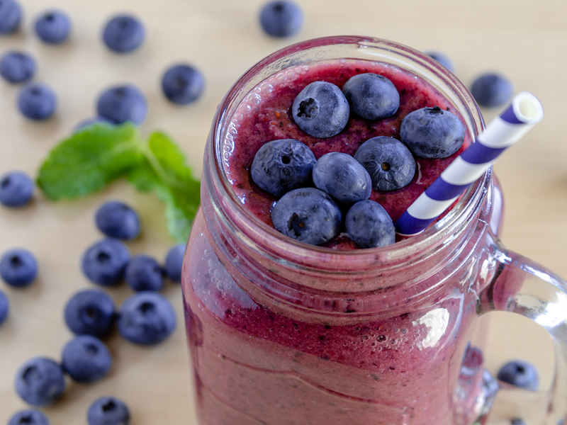 Smoothie od kakaa i borovnica