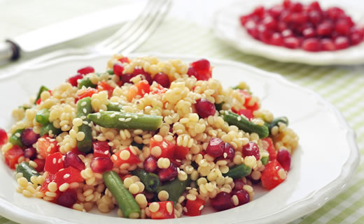 Salata od quinoe i cherry rajčica