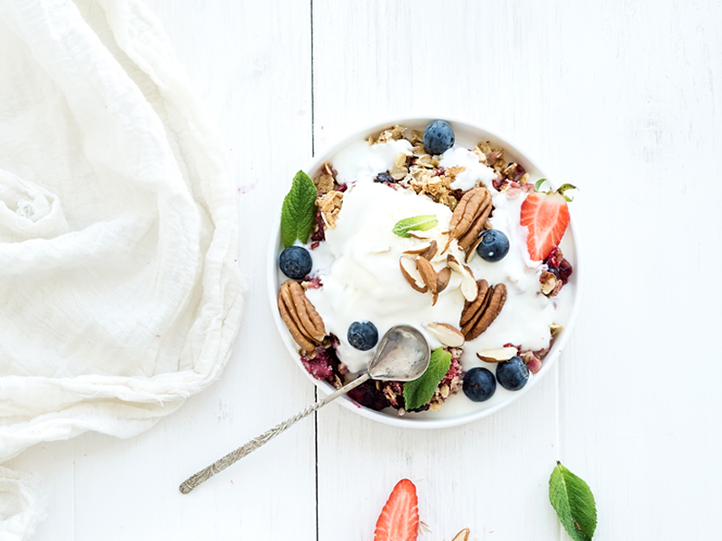 Kremaste zobene pahuljice s breskvama