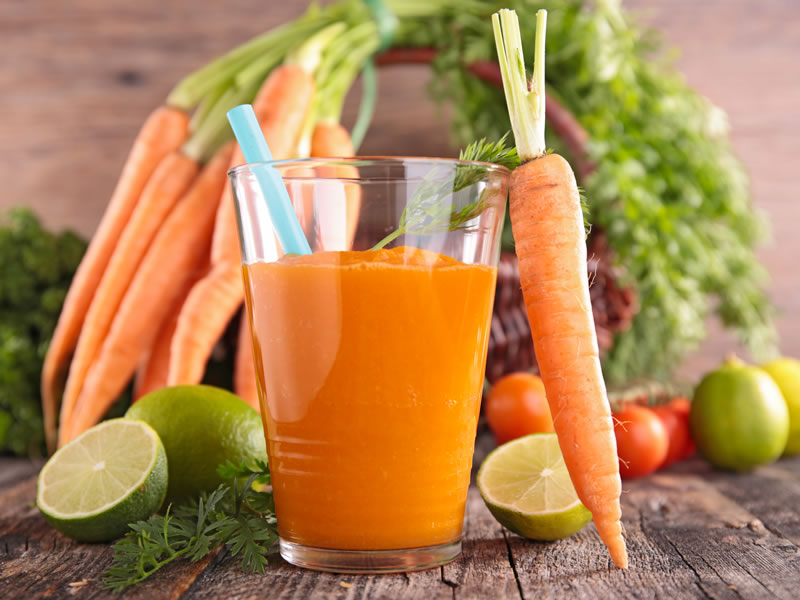 Smoothie od manga, mrkve i mandarina