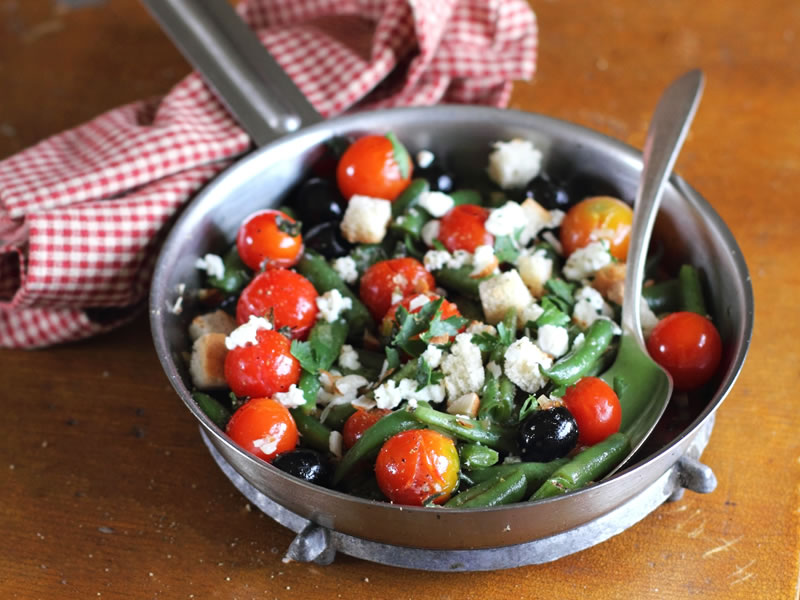 Salata s kukuruzom i mozzarellom