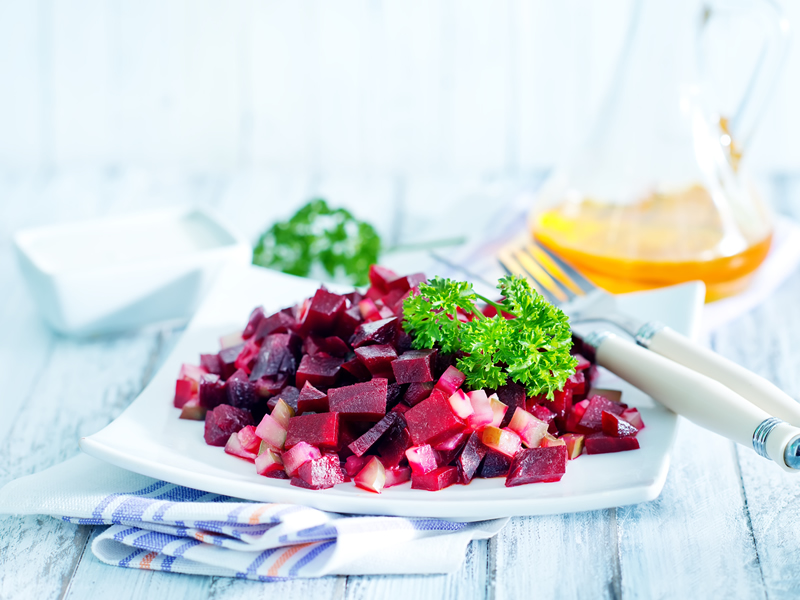 Salata od cikle i bundeve s blagim umakom od hrena