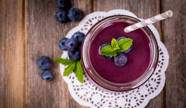 Smoothie od borovnica i zelenog čaja