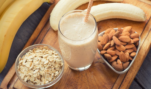 Smoothie od banana i zobenih pahuljica za doručak