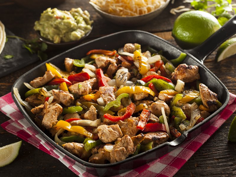 Piletina sa šarenim povrćem