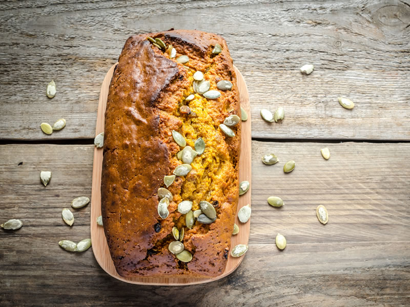 Kruh od mrkve i ananasa