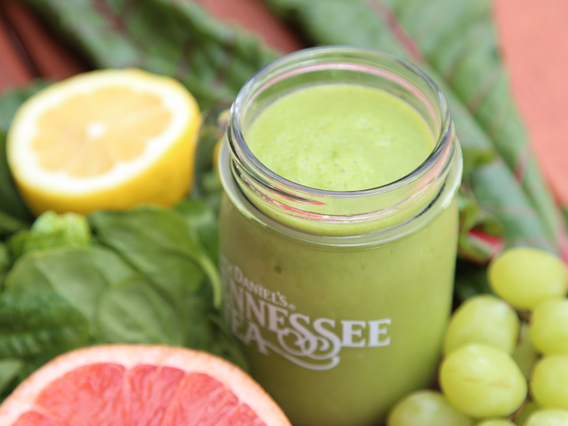 Smoothie od špinata, krušaka i grožđa