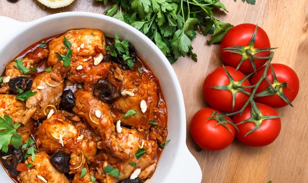 Piletina s marelicama i suhim šljivama