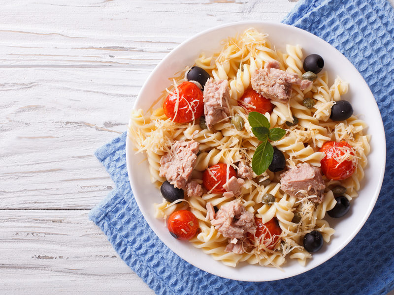 Slojevita salata u staklenci