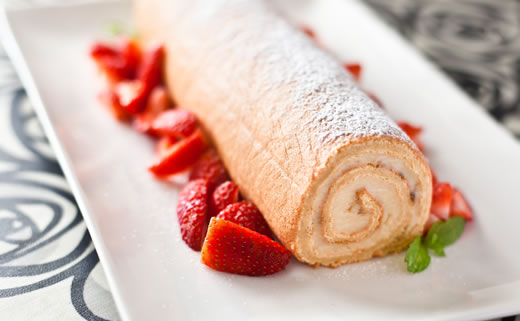 Božićna rolada s trešnjama