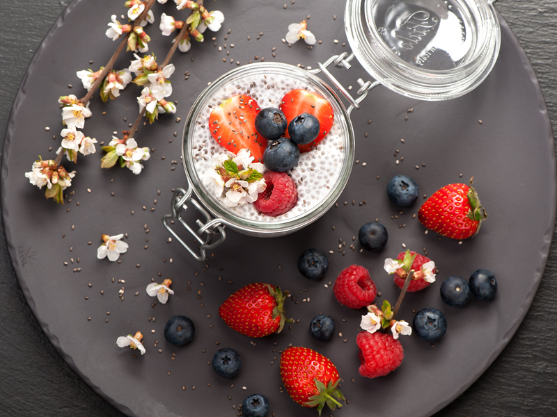 Smoothie od naranče i mrkve s chia sjemenkama