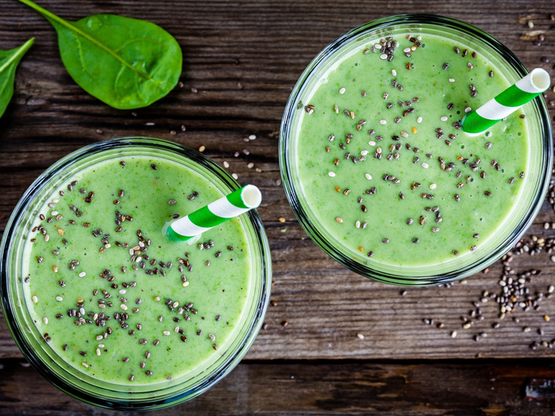 Smoothie od čokolade i banane s indijskim oraščićima