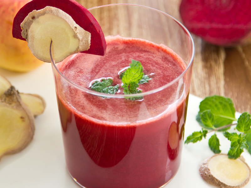 Smoothie od cikle, jabuke i đumbira