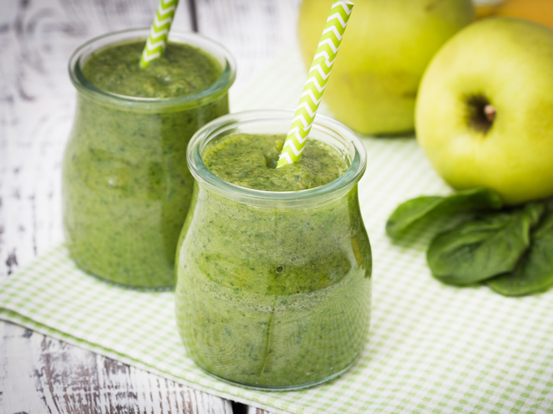 Smoothie od jabuke, špinata i banane