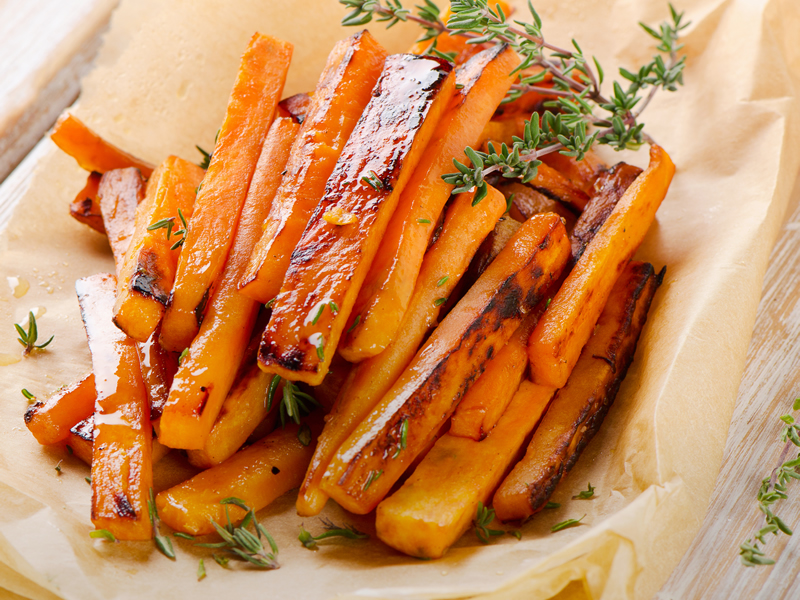 Zapečeni batat s umakom od grčkog jogurta!