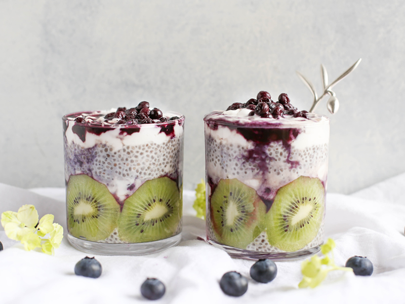 Chia puding s preljevom od višanja