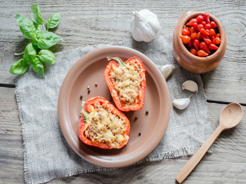 Vegetarijanska paprika punjena sirom (Keto dijeta)