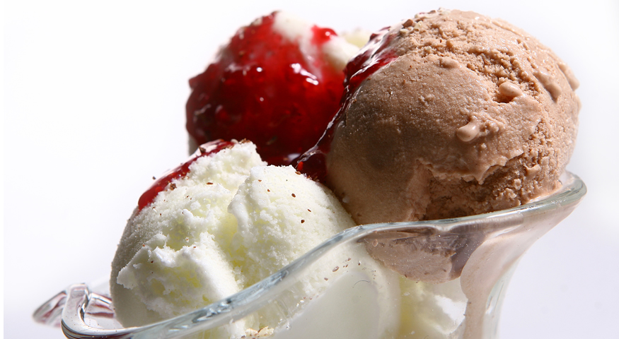 Preljev za palačinke i sladoled od trešanja