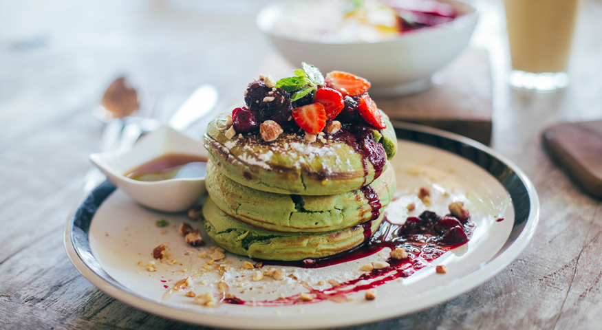 Palačinke s matcha prahom