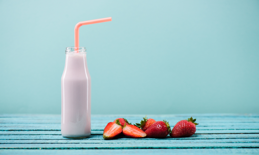 Domaće mlijeko od jagode