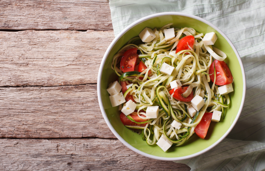 Rezanci od povrća s kozjim sirom