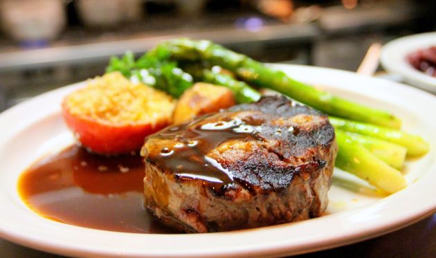 Steak s umakom od naranče