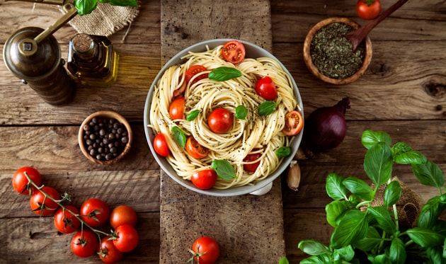 Špagete s veganskim umakom